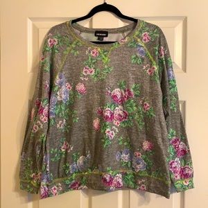 🌞3/$20 Joe Boxer Floral Crewneck Top